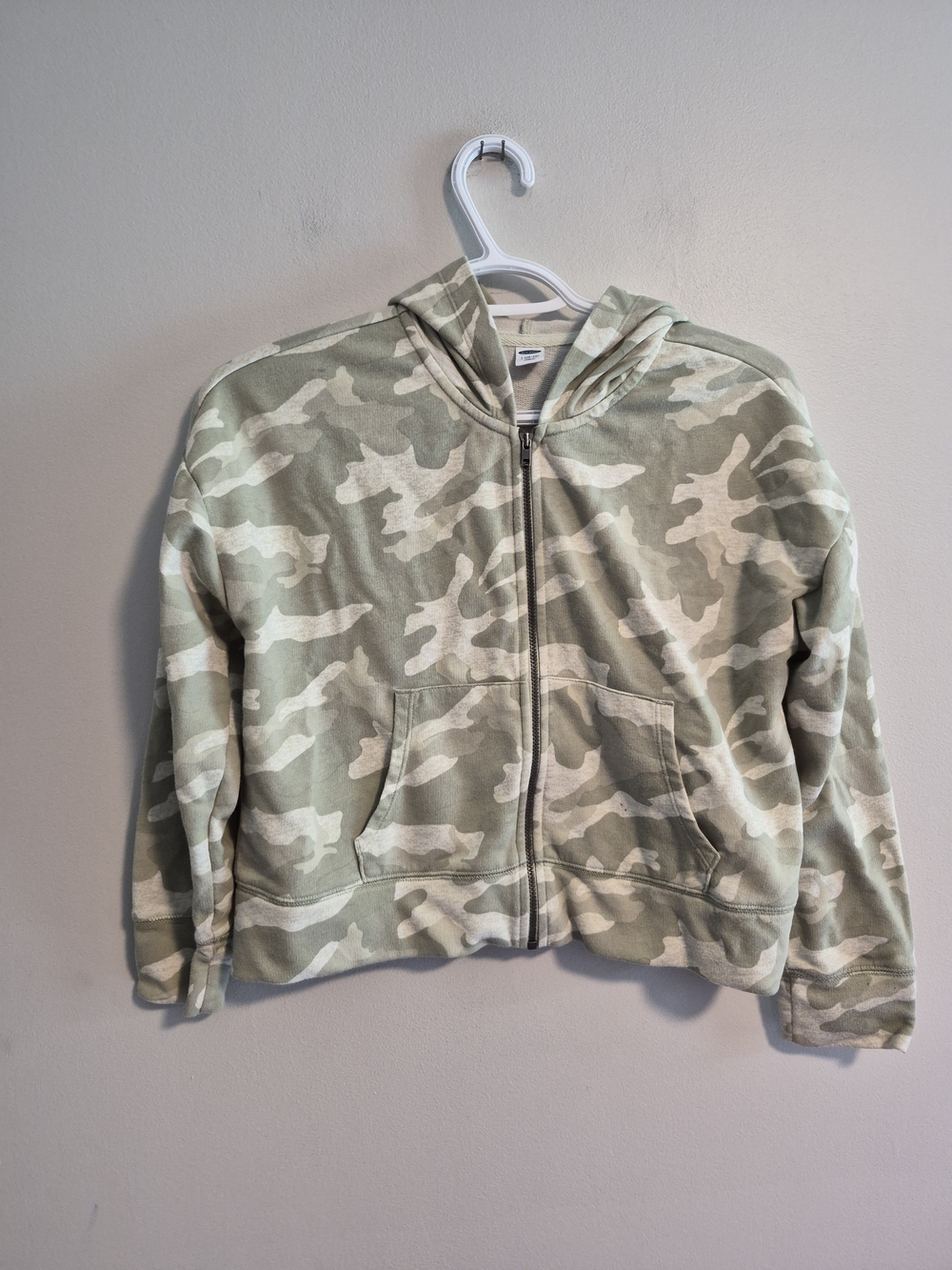Old Navy Girls 10/12 Green & Tan Camo Zip Up Cropped Hoodie Sweater